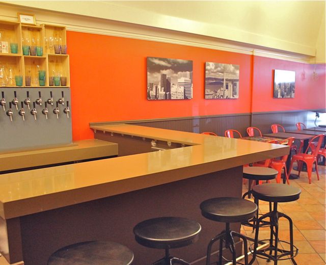 03_La_Movida_Bar.jpg