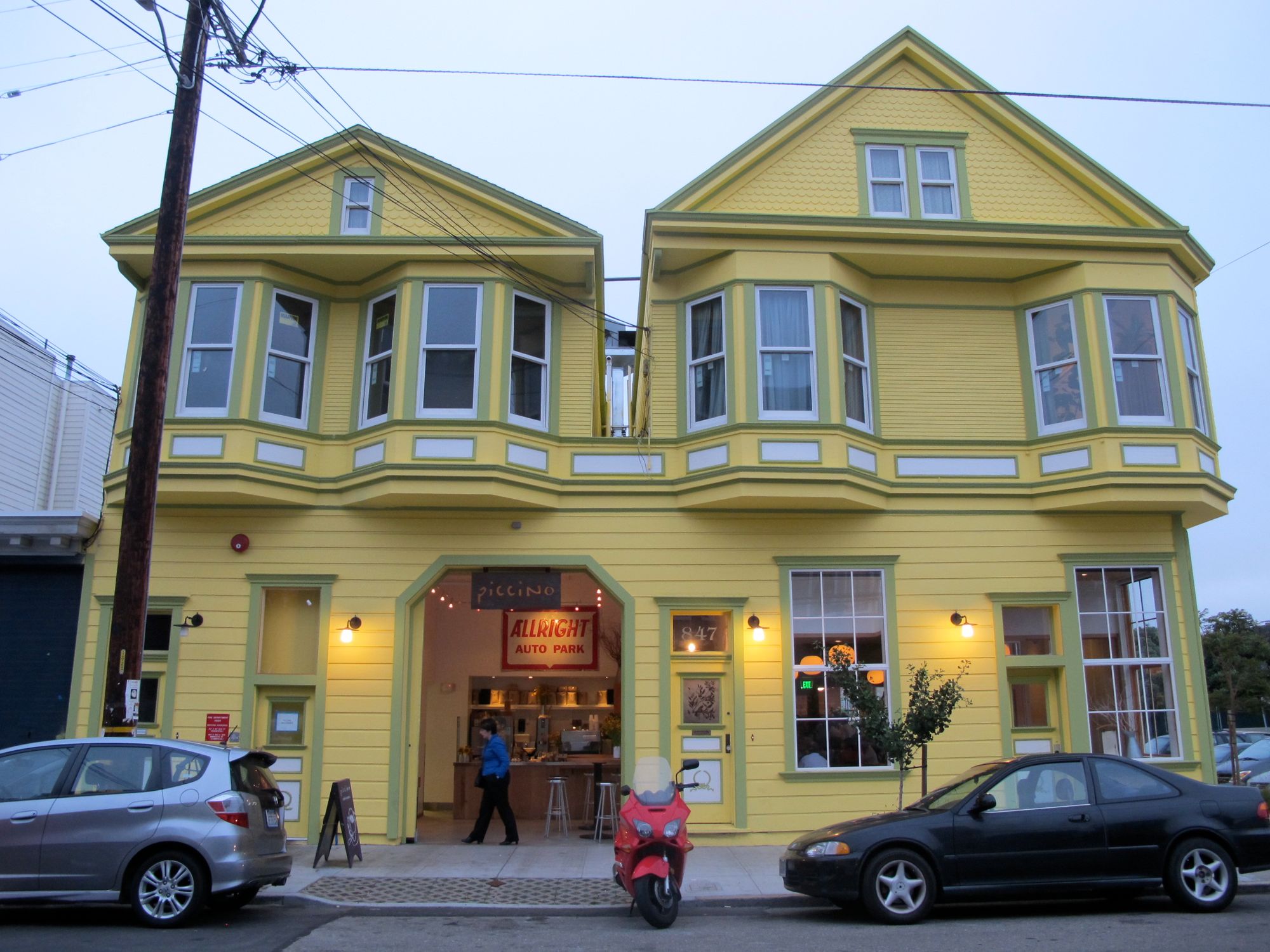 1-piccino-exterior.JPG