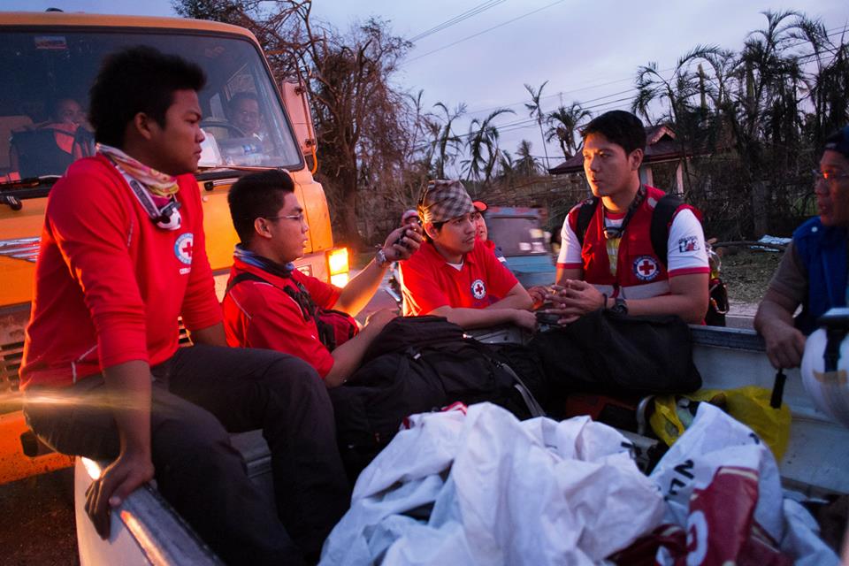 Red_Cross_Volunteers_Philippines.jpg