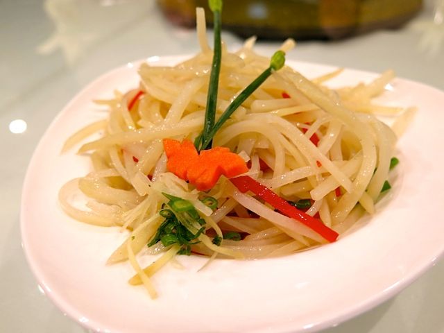 5-leaderhouse-potatoes.jpg