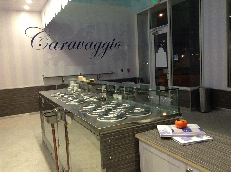 02_Caravaggio_Gelateria_Interior.jpg