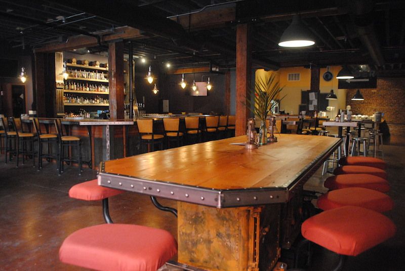 1-victoryhall-communaltable.JPG
