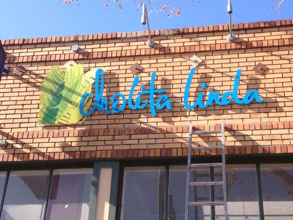 cholita_linda_sign.jpg