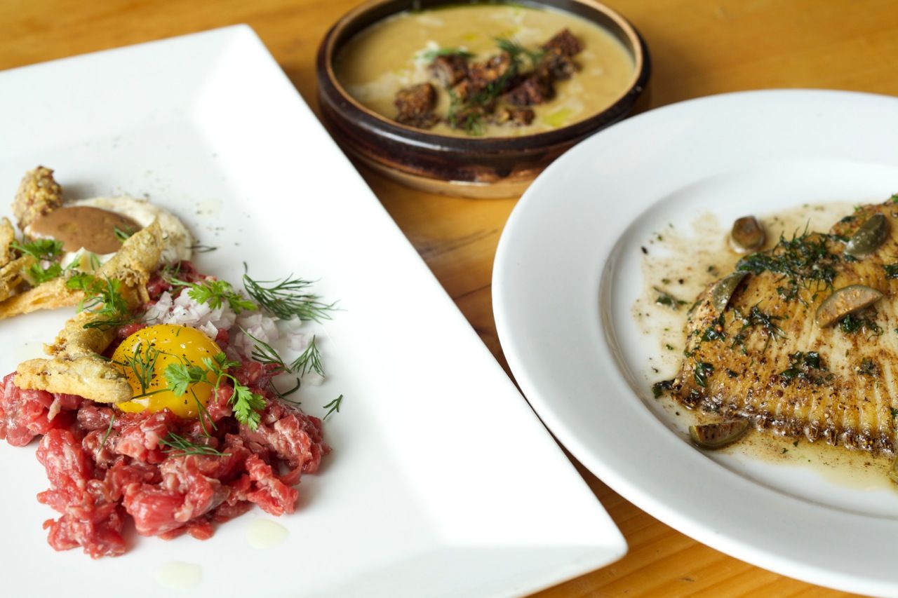 1-coachman-food.jpg