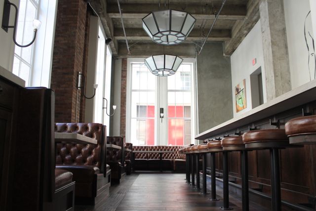 02_Trou_Normand_Interior.jpg
