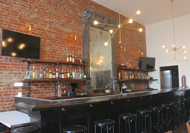 01_Gashead_Bar.jpg