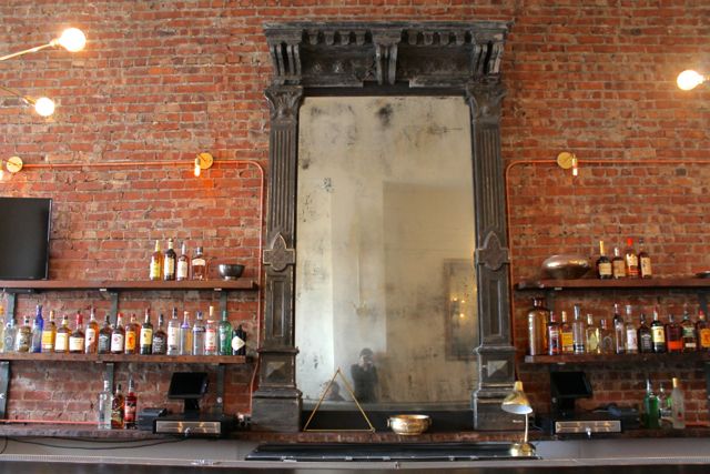 02_Gashead_Mirror_and_bar.jpg
