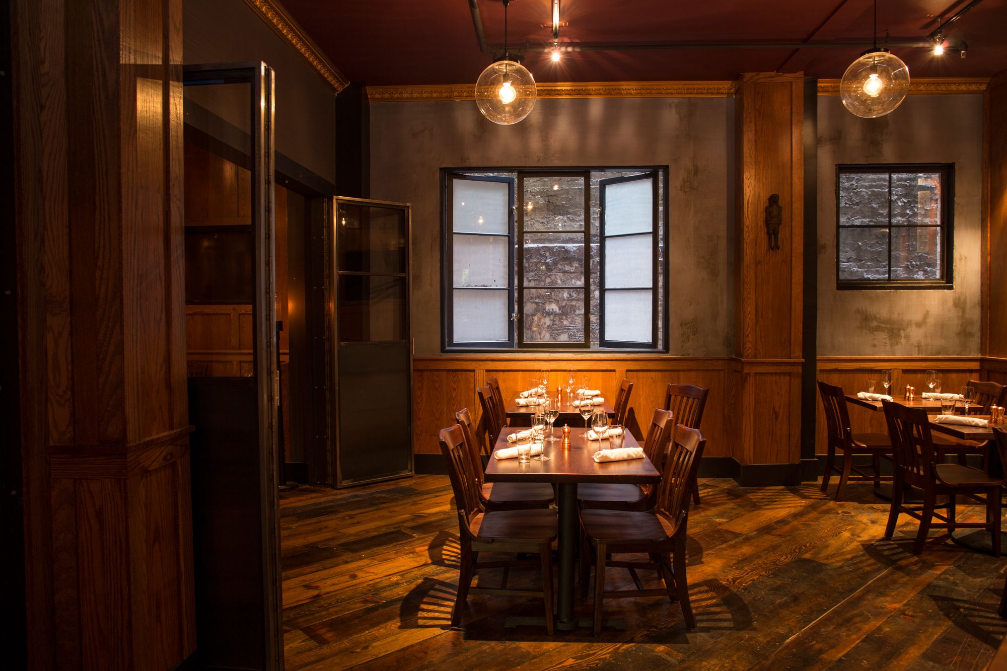 z-bartletthall-backdiningroom.jpg