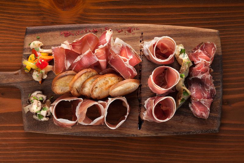 01_lanebbia-TheItalians_SalumiFlight.jpg