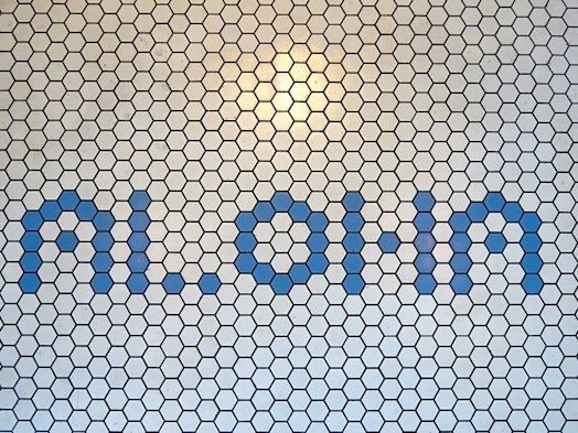 2-liholiho_aloha_tile.jpg