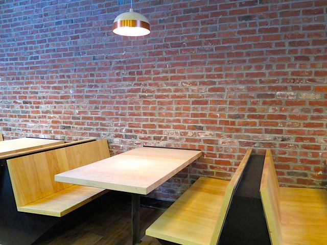 7-liholiho_seating_lg_booths.jpg