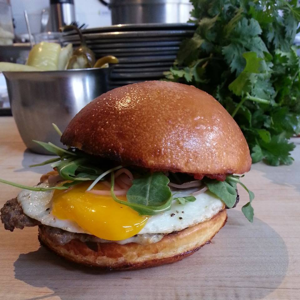 Sweet_Woodruff_brunch_burger.jpg
