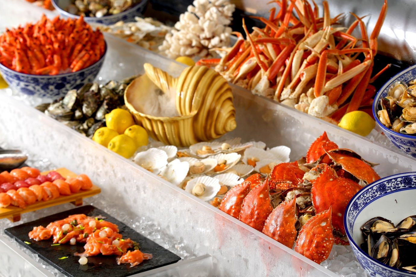 Parallel37-seafood-brunch.jpg