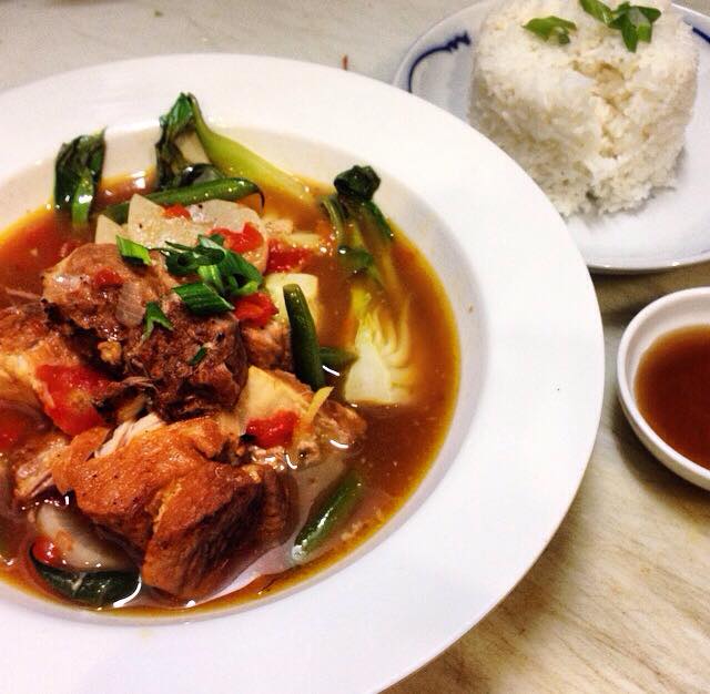fobkitchen-sinigang.jpg