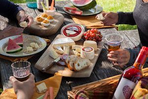 marinfrench-Picnic_PartyTable.jpeg