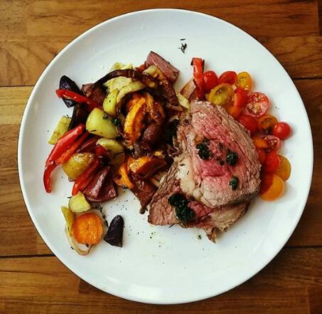 2-sofiacafe-tritip.jpg