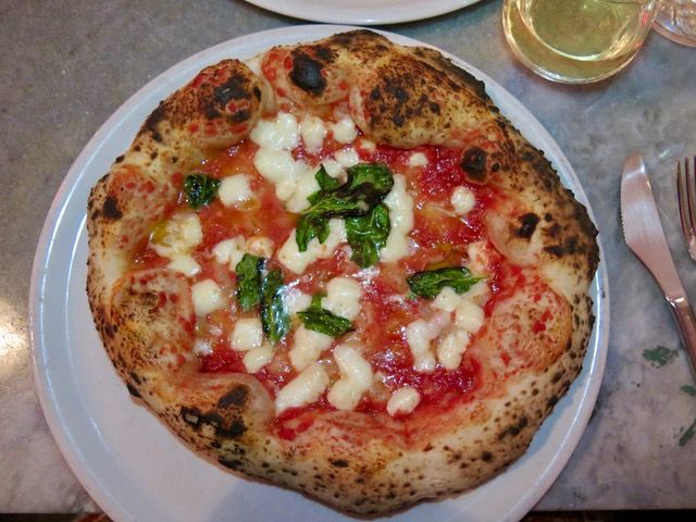 unapizza-margherita.jpeg