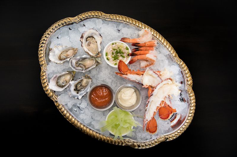 Violets_seafood-platter_06.06.18_GraceSagerPhoto.jpg