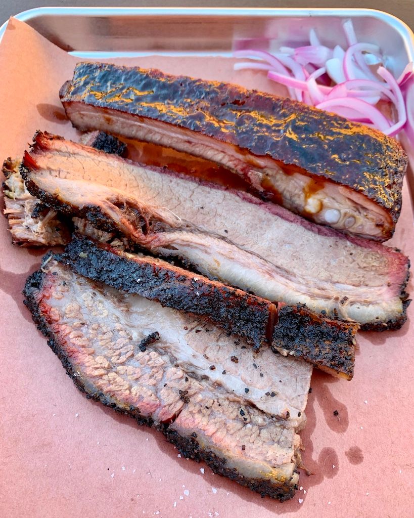 2-hornbbq-brisket.jpg