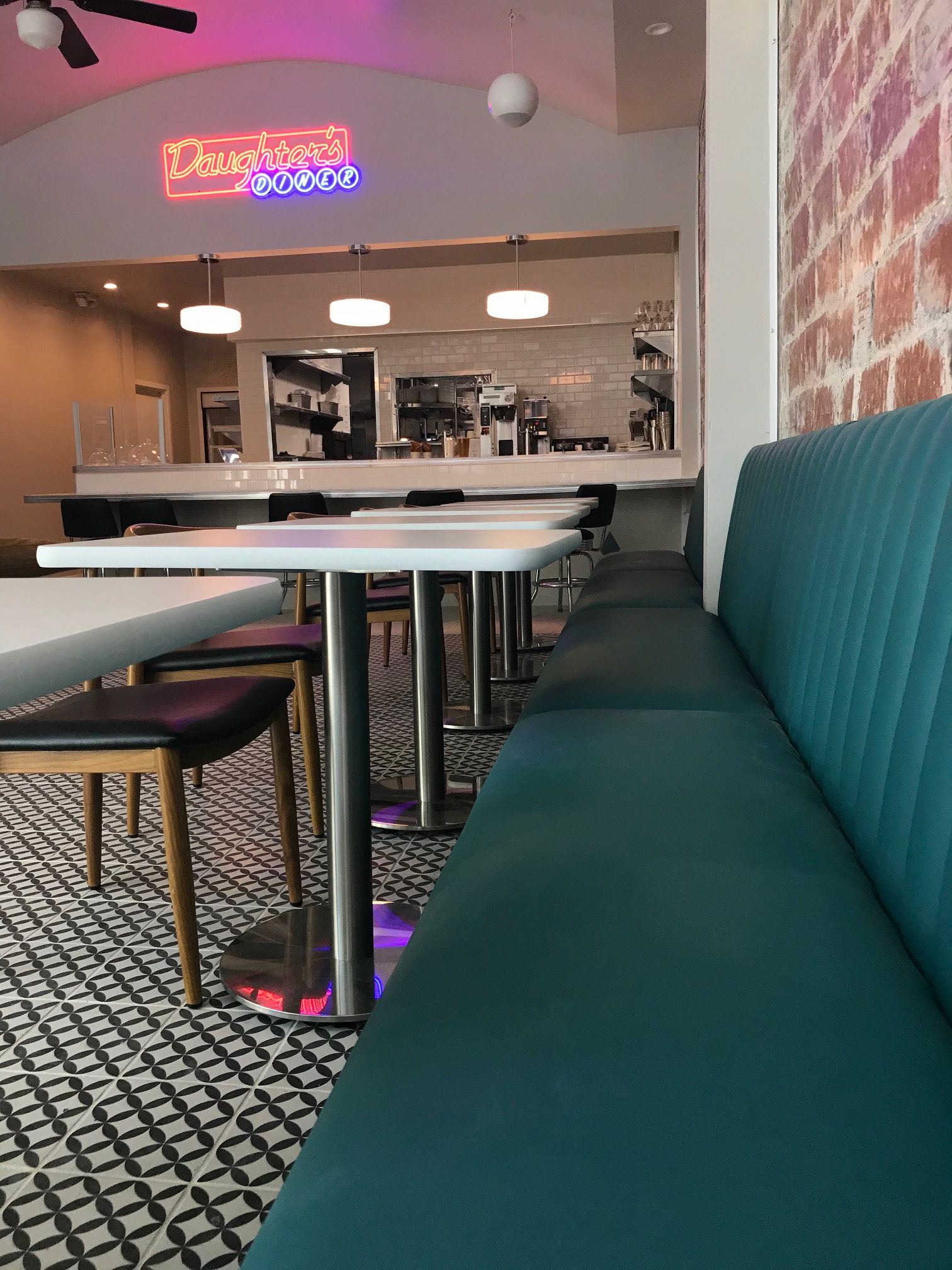 daughtersdiner-interior.JPEG