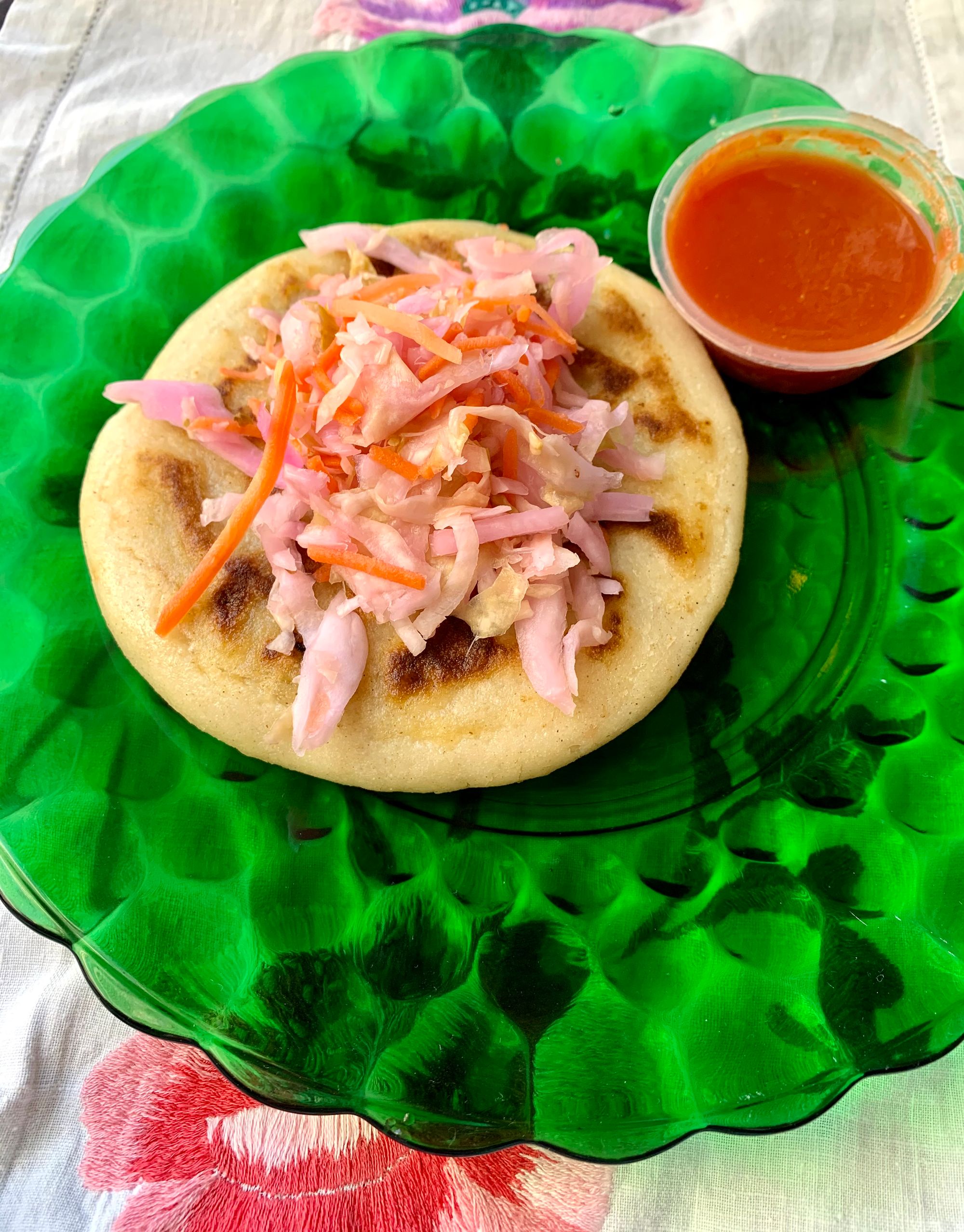 estrellita-pupusa.jpg