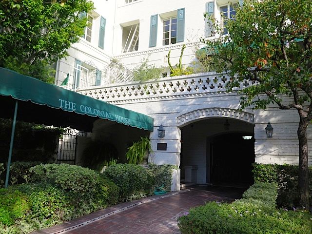 1-la-colonialhouse.jpg