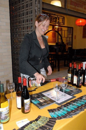 WineTastingVendor07.gif