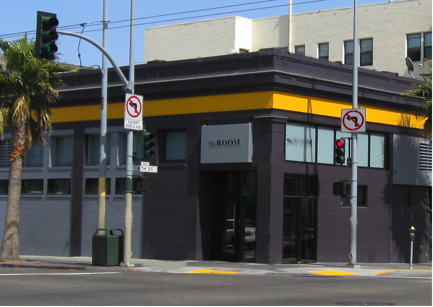 theroom-exterior.png