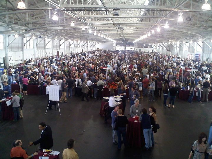 Family_Winemakers_Tasting_2011.jpg