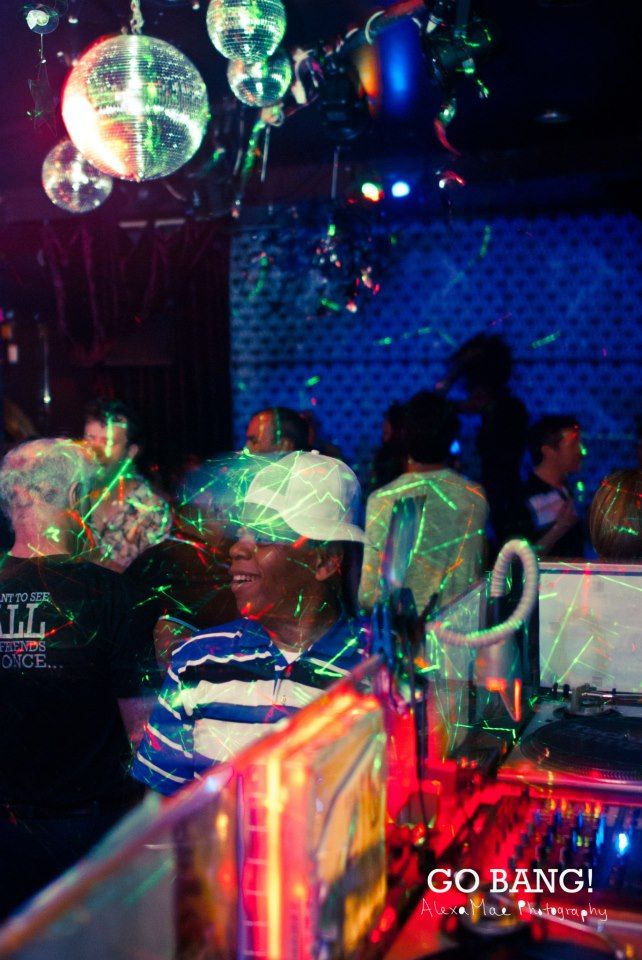 01_Deco_Mirrorballs.jpg