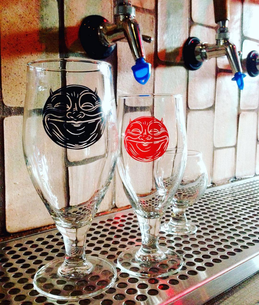 olddevilmoon-glassware.jpg
