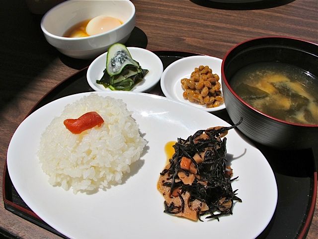 2-cassava-japanesebreakfast.jpg