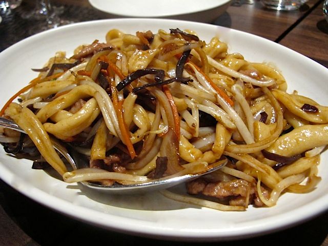2-mychina-boarnoodles.jpg