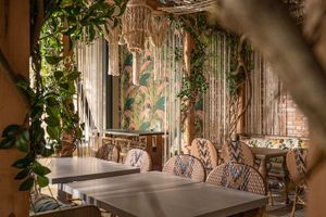 This week’s tablehopper: 17 is even sweeter.