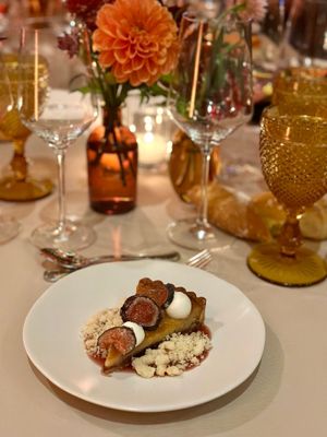 This week’s tablehopper: day by day. (free)