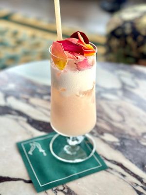 This week’s tablehopper: starry.