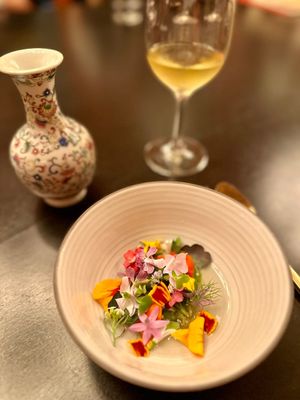 This week’s tablehopper: onward and upward.