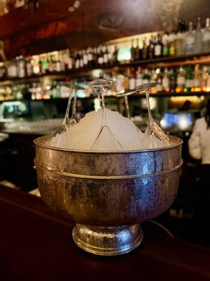 This week’s tablehopper: elfing hard.