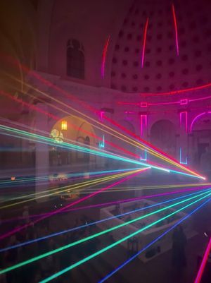 This week’s tablehopper: light reading. (free)