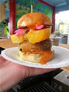 This week's tablehopper: in living color.