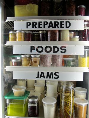 July 13, 2010 - This week's tablehopper: in the mix.