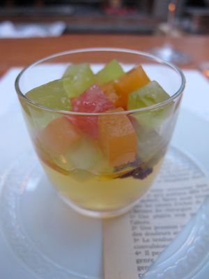 October 12, 2010 - This week's tablehopper: hot damn.