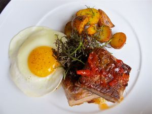 March  8, 2011 - This week's tablehopper: fat tuesday.