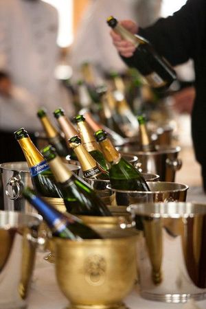 This week's tablehopper: start your engines.