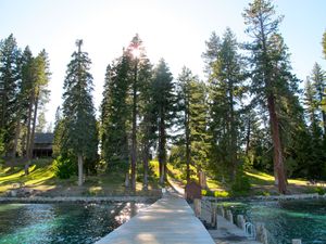 August 26, 2011 - This week's tablehopper: powering down.