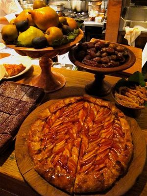 This week's tablehopper: boss of me.