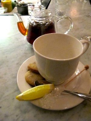 This week's tablehopper: the glamorous life.