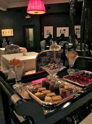 January  3, 2012 - This week's tablehopper: start strong, finish strong.