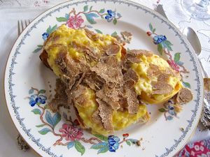 December 11, 2012 - This week's tablehopper: take five.