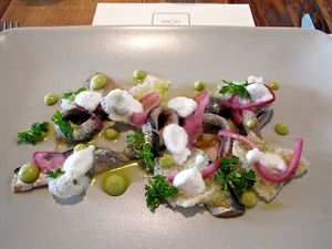 January 22, 2013 - This week's tablehopper: remove the feedbag.